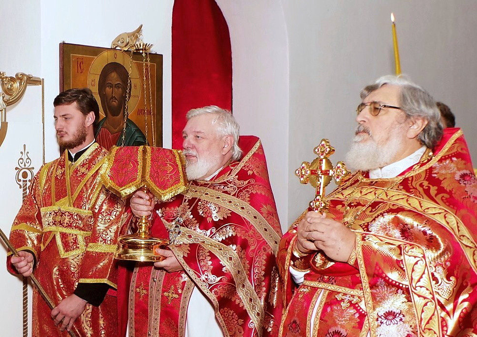 Храм луки в люблино расписание. Храм в Люблино Татьяны римской. Церковь Татианы римской в Люблино расписание. Храм Святой Татьяны в Люблино расписание. Священнослужители храма св. муч.Татианы в Люблино.